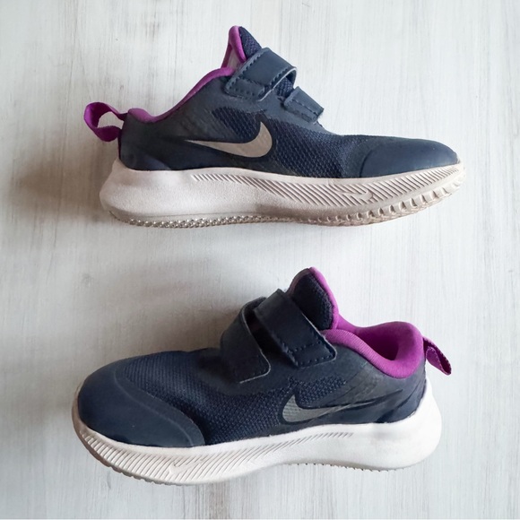 Nike Starrunner kids shoes (size 8c) - Picture 3 of 8